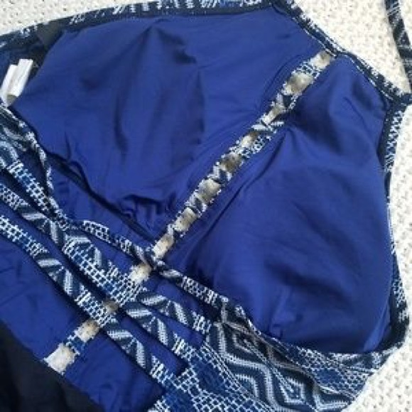 La Blanca High Neck Halter Strappy Back One Piece - Picture 8 of 8